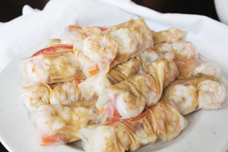 Fresh Shrimp Spring Rolls with Peanut Sauce